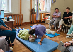 Сотрудники КГБУЗ «Онкологический диспансер, г. Бийск» проходят обучение навыкам оказания первой помощи